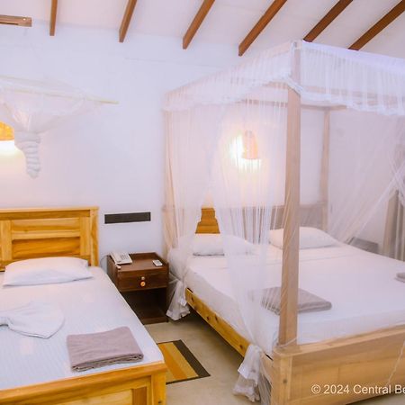 Central Beach Inn Mirissa Εξωτερικό φωτογραφία