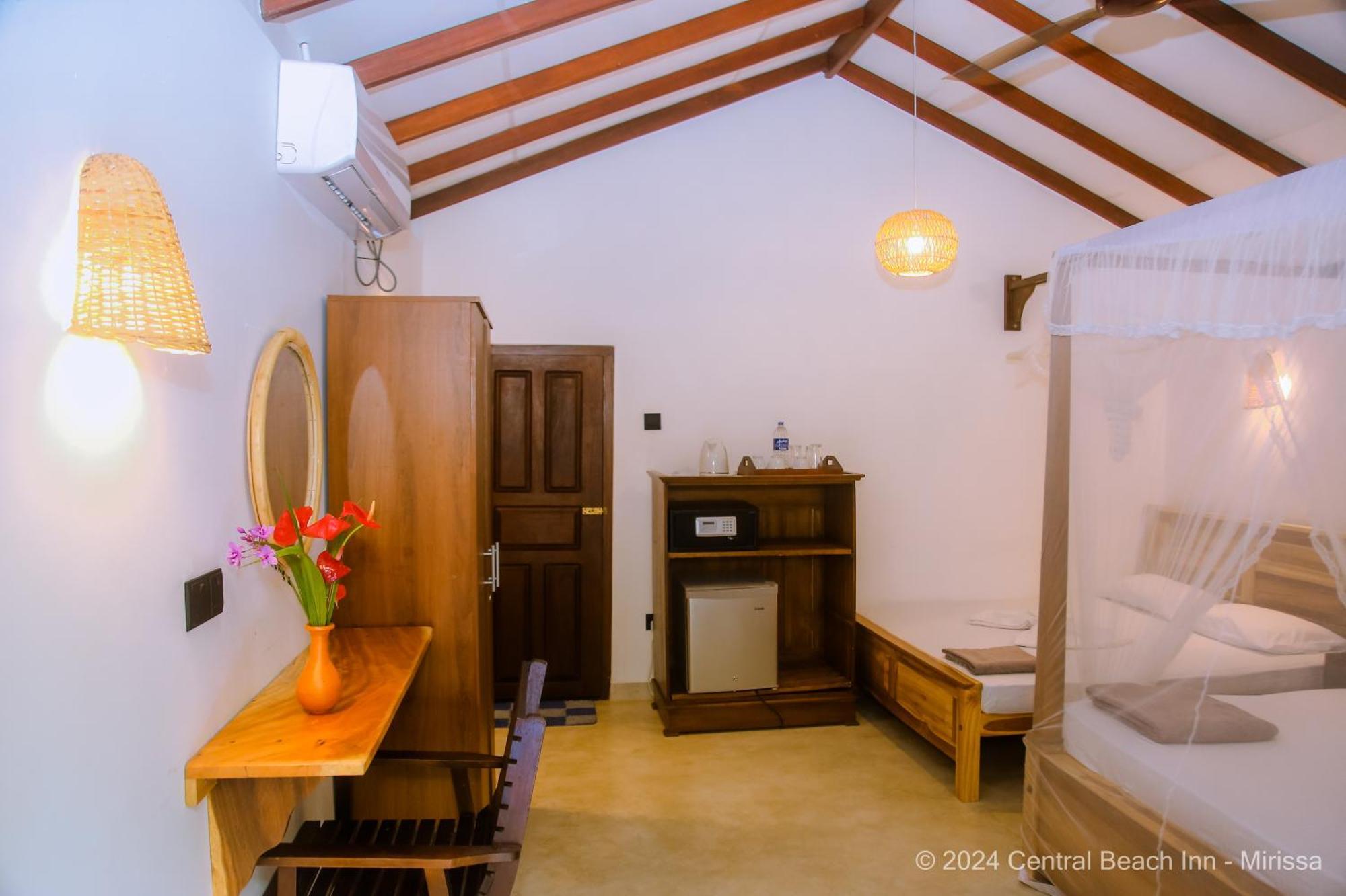 Central Beach Inn Mirissa Εξωτερικό φωτογραφία